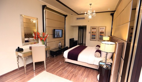 Business Room, 1 King Bed, Smoking