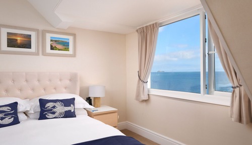 Deluxe Double Room, Ensuite, Sea View (Room 10)