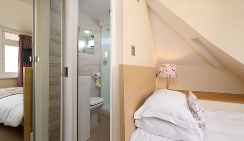 Deluxe Single Room, Ensuite (Room 12)