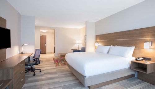 Suite, 1 King Bed, Accessible Bathtub, Non Smoking (Communication, Accessible Tub)