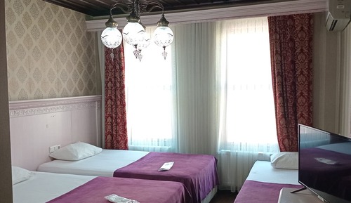 Triple Room