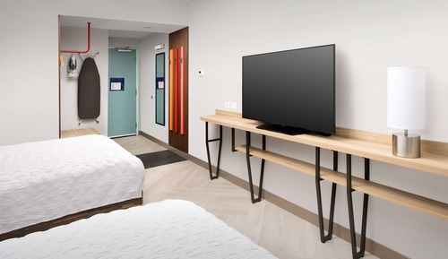 Room, 2 Queen Beds, Accessible, Non Smoking (Hearing)
