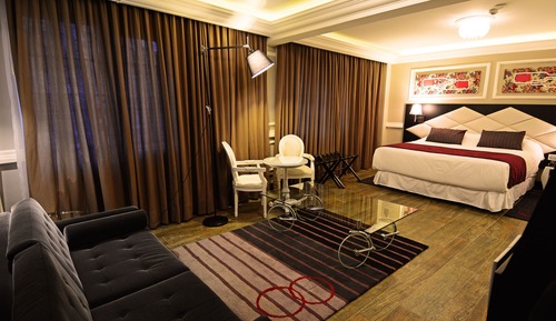 Deluxe Suite, 1 Bedroom, City View