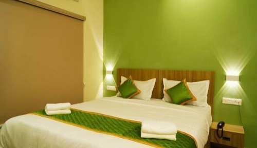 Superior Double Room, City View