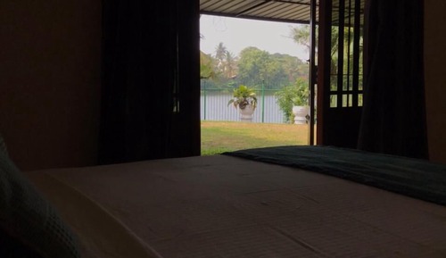 Classic Double Room, Lake View
