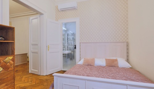 Classic Apartment