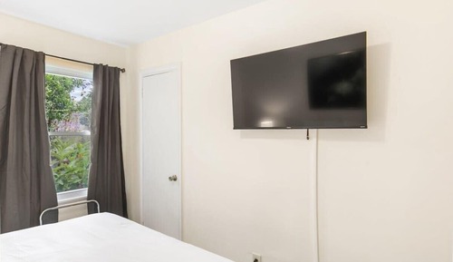Apartment, Multiple Beds, Patio, Garden View (12th Ave The Bricks - Unit 7)