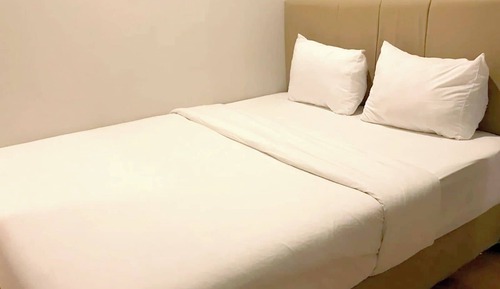 Standard Room, 1 Queen Bed