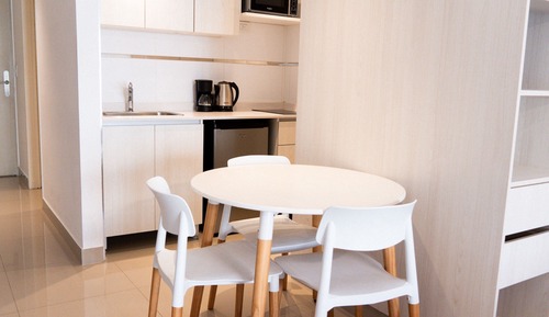 Classic Studio Suite, City View