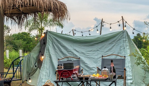 Economy Tent, Garden View