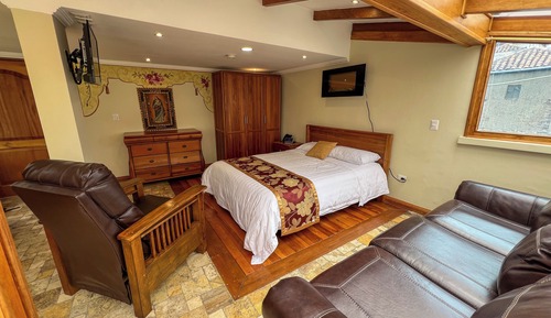 Comfort Suite, City View