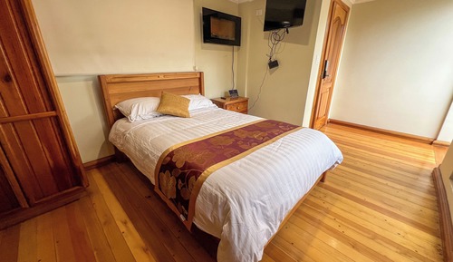 Classic Single Room