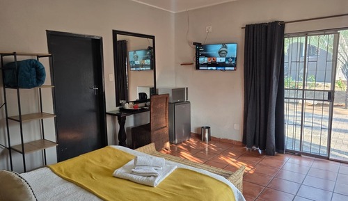 Luxury Double Room, Patio, Garden View