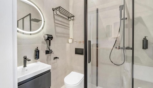 Single Room, City View