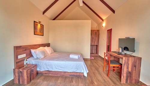 Deluxe Room, Balcony, Mountain View