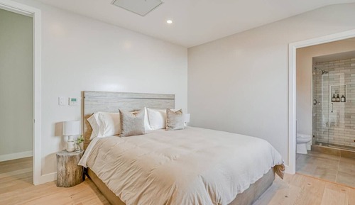 Luxury Apartment