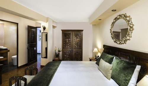 Suite, City View (Colonial)