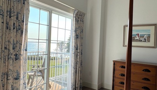 Spry Six - 2 bedroom, 2 bathroom, upper level end unit, 3 balconies
