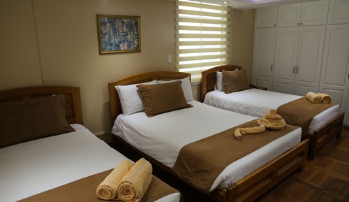 Triple Room