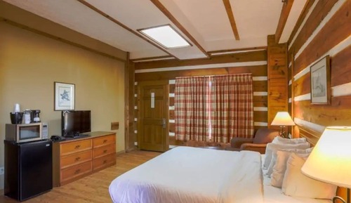 King Suite with Jacuzzi