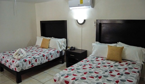 Deluxe Room, 2 Double Beds