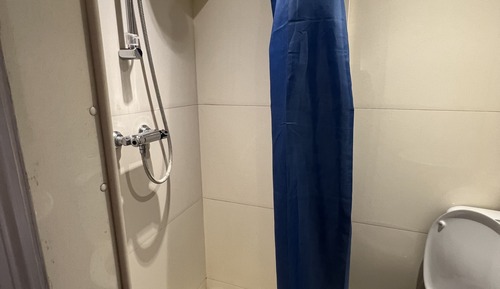 Single Room, Private Bathroom
