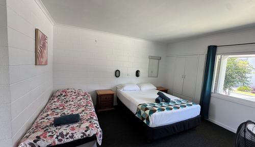 Twin Ensuite Room 