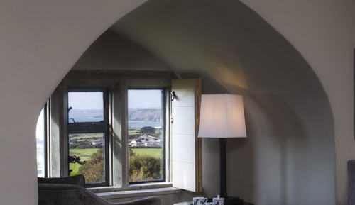 Double Room, 1 King Bed (Super King - Bath and Shower)
