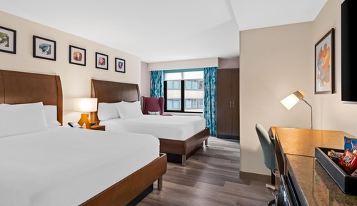 Room, 2 Queen Beds (Drinks & Snacks)