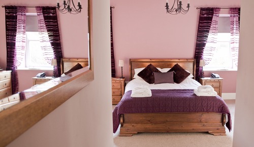 Superior double room 9, shower
