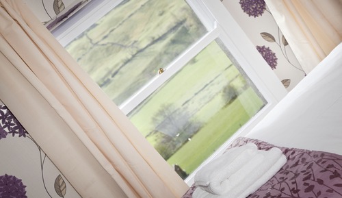 Superior twin room 8, bath valley view