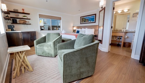 Panoramic Suite, Private Bathroom, Ocean View (Kelp Oceanfront King)