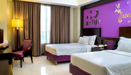 Standard Twin Room, City View