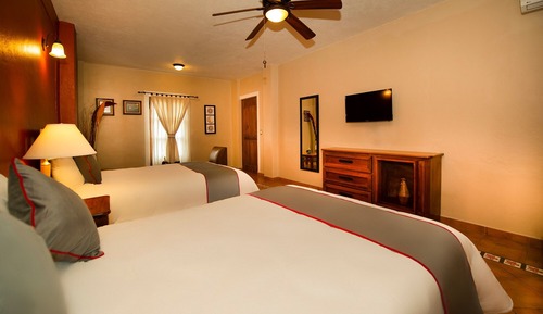 Standard Room, 2 Double Beds