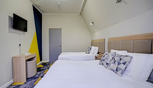 Standard Room, Multiple Beds (Family)