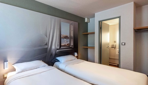 Standard Quadruple Room, Non Smoking