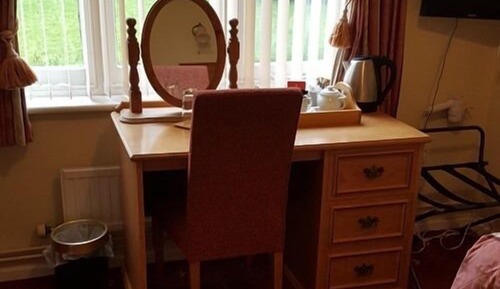 Single Room, Ensuite (Room 10 )