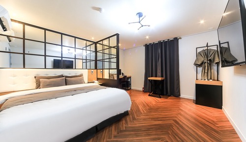 VIP Extra Large Room