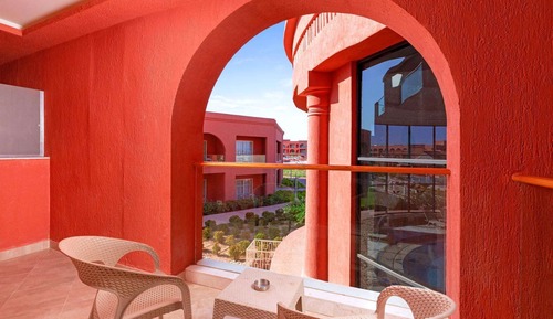 Deluxe Double or Twin Room, Garden View