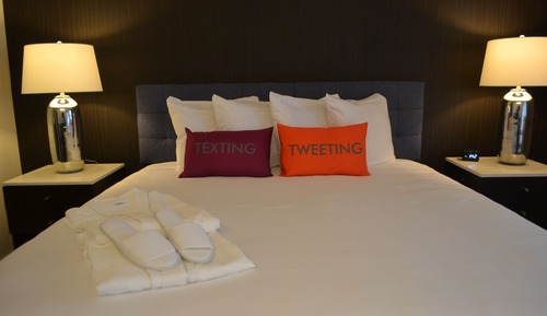 Standard Room, 1 King Bed