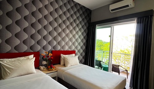 Deluxe Twin Beach Facing 