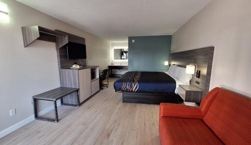 Room, 1 King Bed, Non Smoking