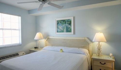 Apartment, Multiple Beds, Partial Ocean View