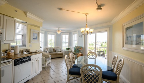 Apartment, 2 Bedrooms, Partial Ocean View