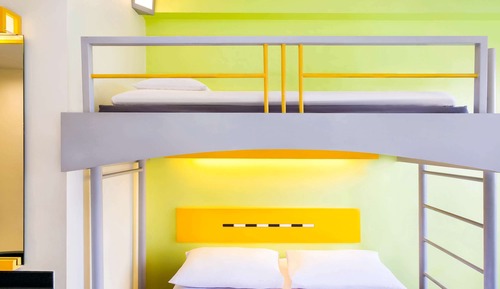 Room, Multiple Beds