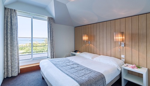 Junior Suite, Sea View (or Side Sea View)