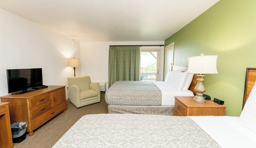 Deluxe Room, 2 Queen Beds (Courtyard)