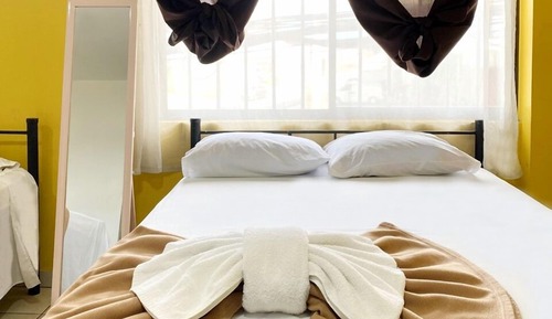 Deluxe Room, 1 Queen Bed