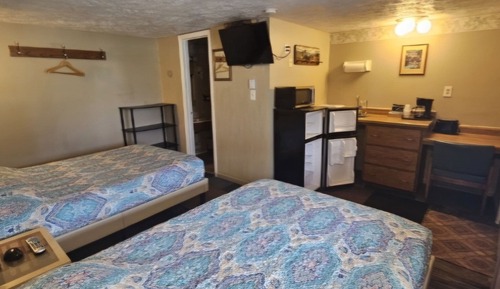 Basic Single Room, 2 Double Beds, Kitchenette, Ground Floor