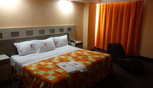 Standard Room, 1 King Bed (Plus)